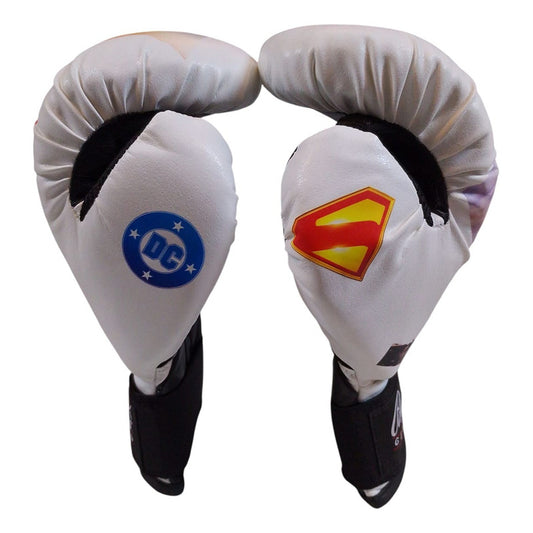 Par Guante Box Infantil Edición Única Superman Legacy Fpx 6 Oz Blanco